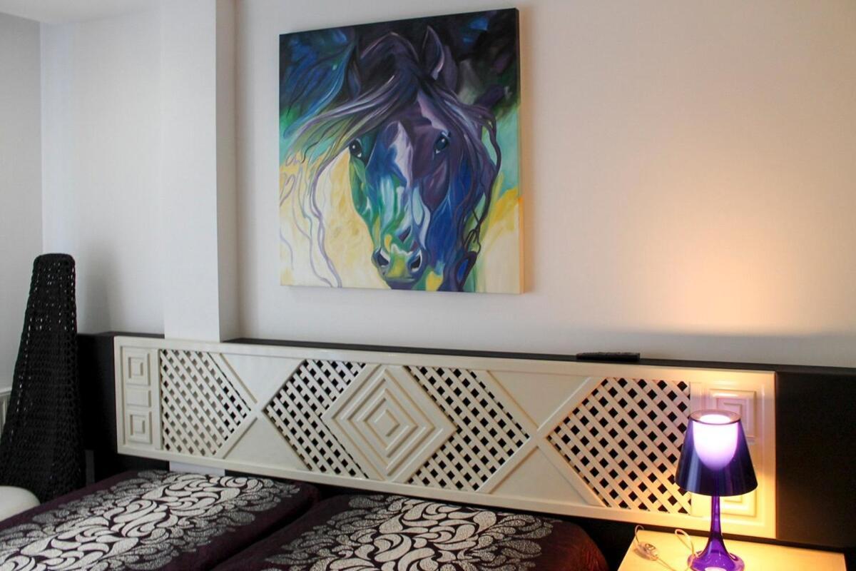Apartamentos Costa De Ouro T2-Marina De アルブフェイラ エクステリア 写真